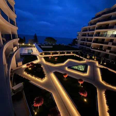 Апартаменты Modern In Skyline - Sea View, Spa&parking By Flat Manаger *