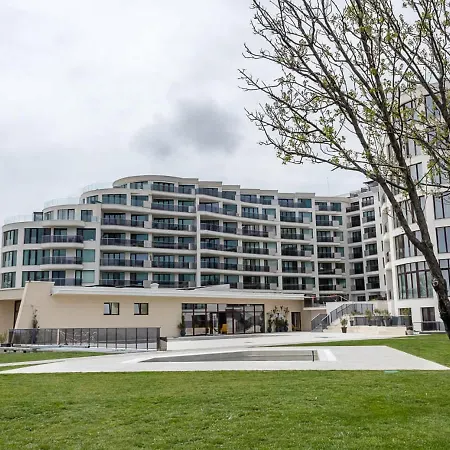 Апартаменты Modern In Skyline - Sea View, Spa&parking By Flat Manаger