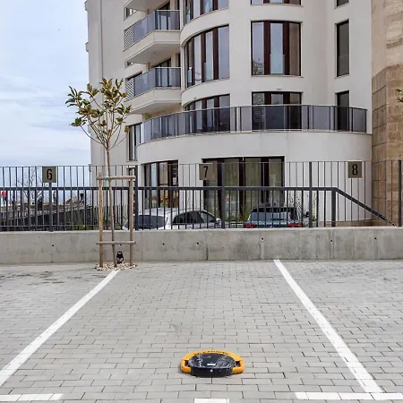 Апартаменты Modern In Skyline - Sea View, Spa&parking By Flat Manаger Варна